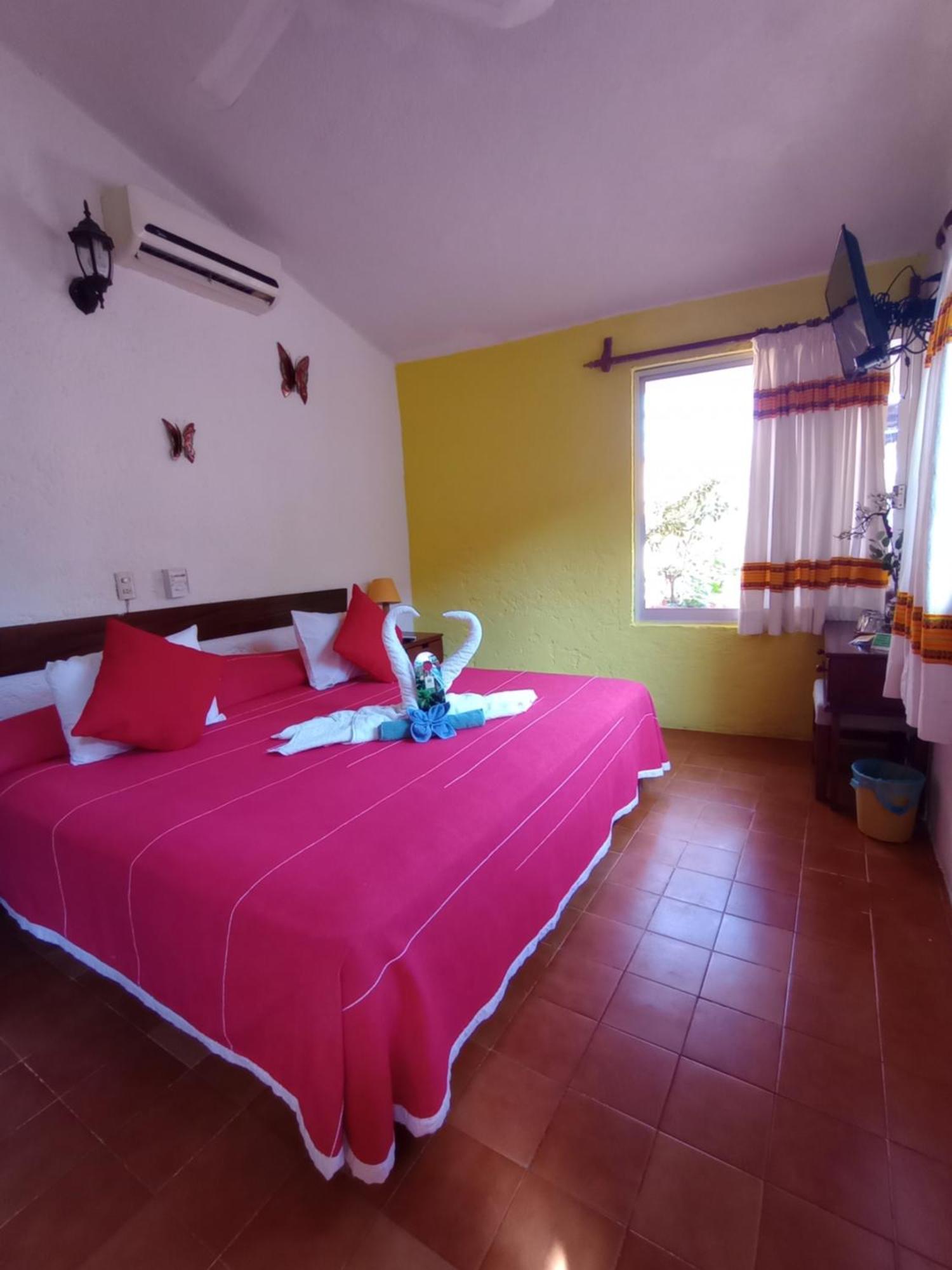 Hotel La Cabana Puerto Ángel Exteriör bild